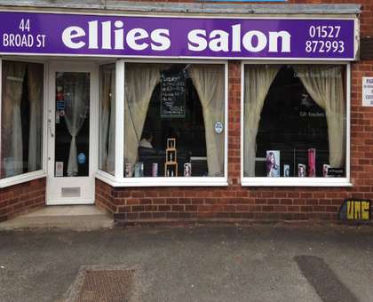 Ellies-Salon-05.jpg